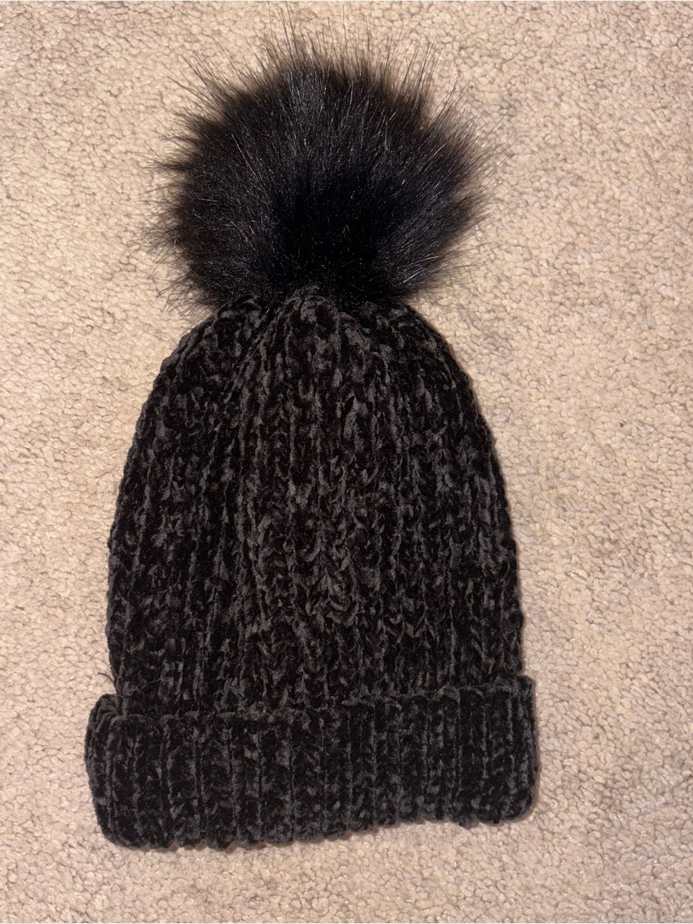 Women’s No Boundaries Black Pom-Pom Knit Beanie